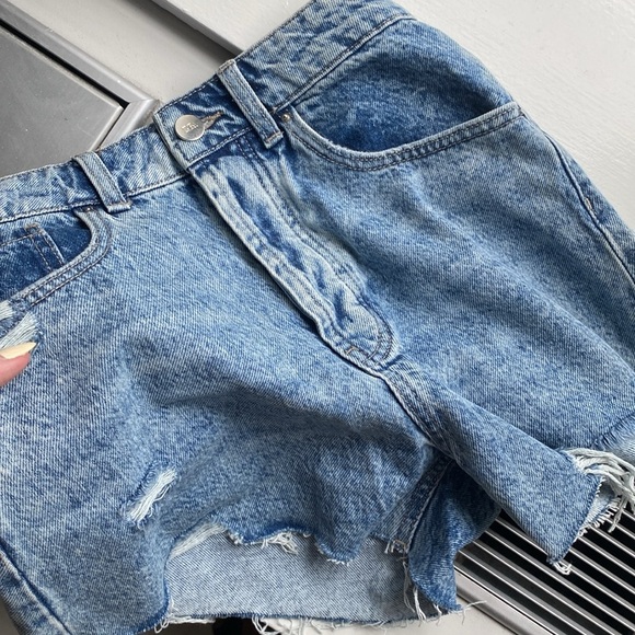 Zara Denim Cotton Jean Shorts Blue Distressed Raw Hem Booty Shorts Size 6 - Picture 10 of 10